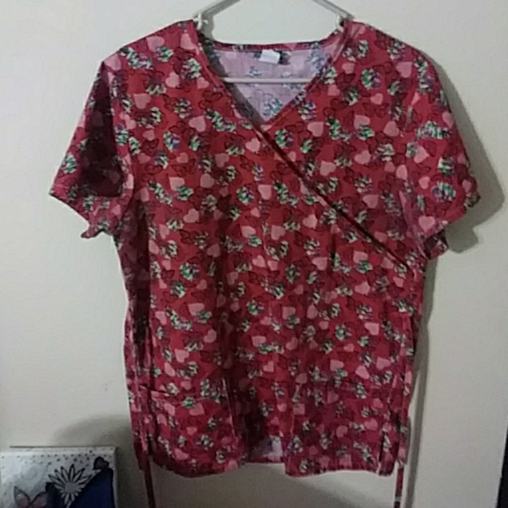 Scrub top